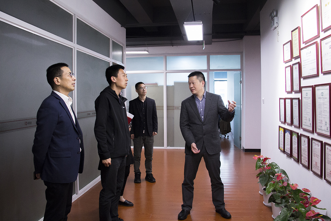 IMG_0061.jpg IMG_0061.jpg